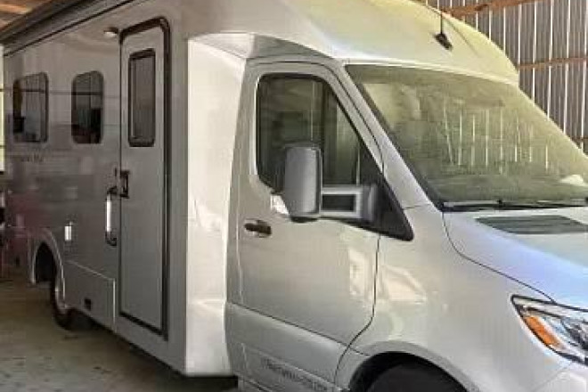 2024 Plateau XLTS BASE