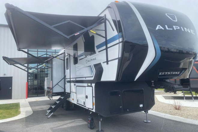 2026 Alpine 3100RE