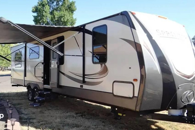 2017 Sprinter Limited 332DEN