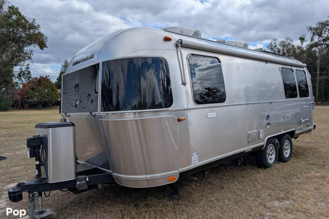 2024 Flying Cloud 25FB Queen Rear Hatch