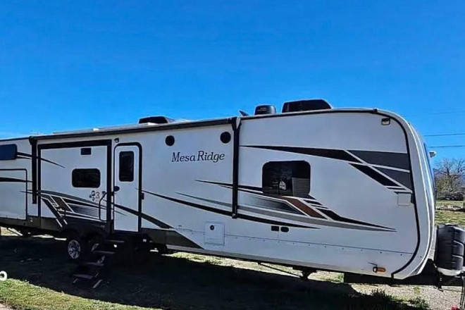 2023 Mesa Ridge 330BHS