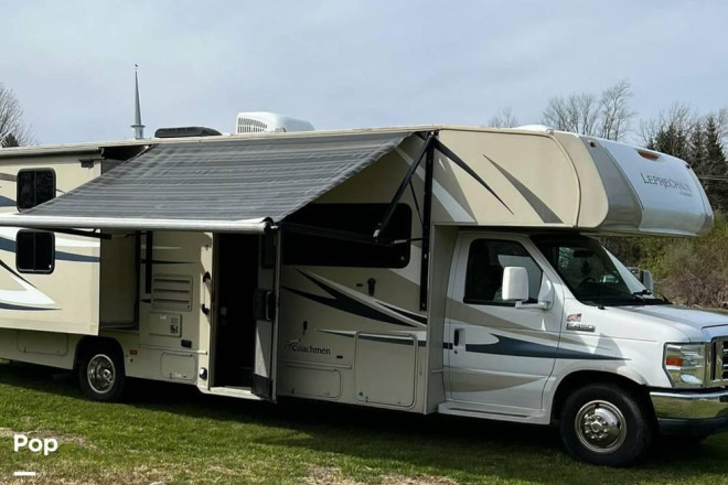 2017 Leprechaun 320BH