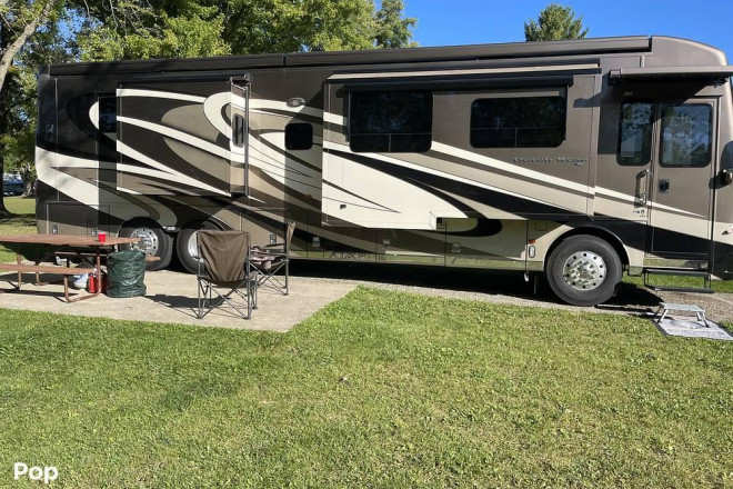 2017 Dutch Star 4002