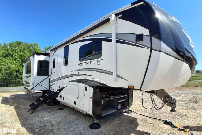2022 North Point 340CKTS
