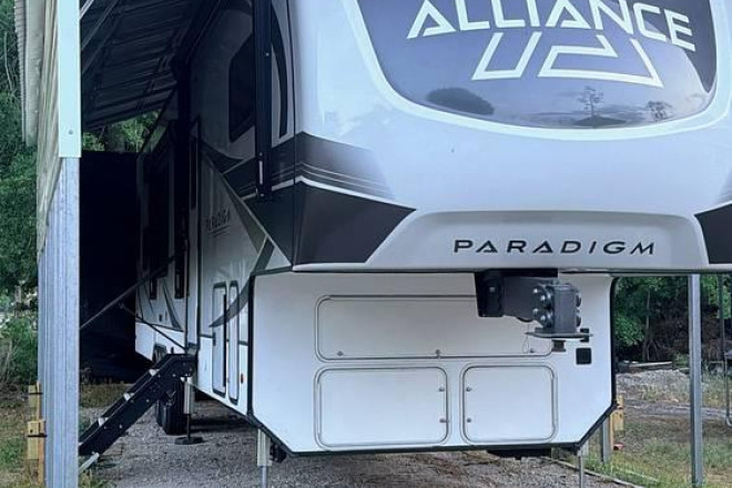 2024 Paradigm 395DS