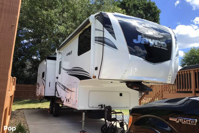 2022 Eagle HT 28.5RSTS