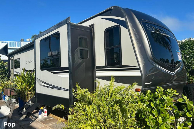 2020 Sprinter Limited Series M-330 KBS