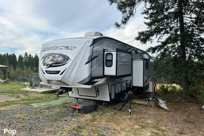 2022 Arctic Wolf 3660 Suite