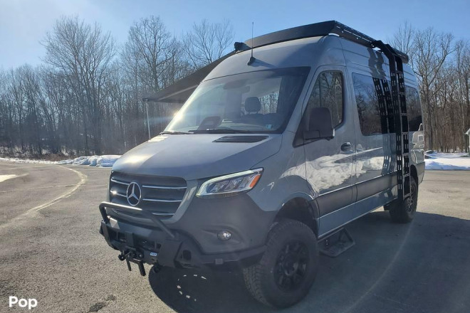 2025 Sprinter 144 AWD HIGH-ROOF