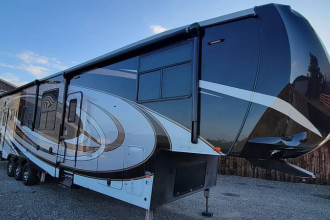 2019 Cyclone 4005