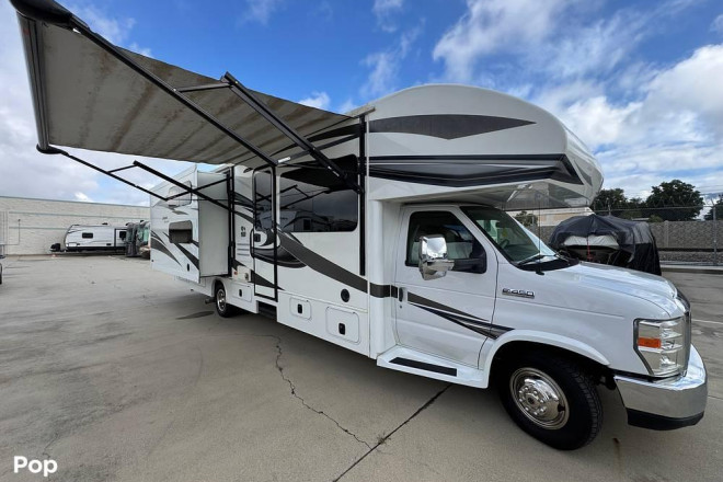 2018 Greyhawk 31 FS Ford E450