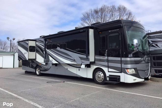 2012 Discovery 40X