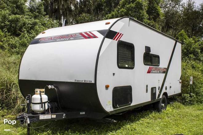 2021 Wildwood Platinum FSX 179DBKX