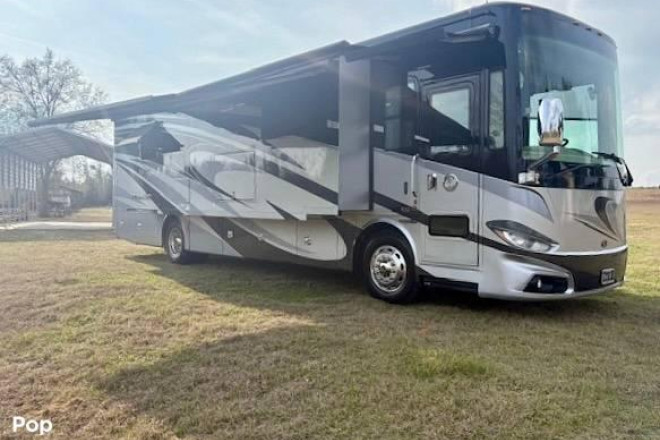 2018 Phaeton 37BH