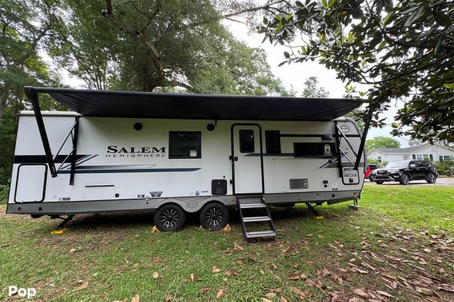 2025 Salem Hemisphere 261FKRB