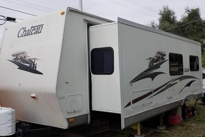 2005 Chateau 27J