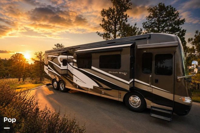 2017 Dutch Star 4002