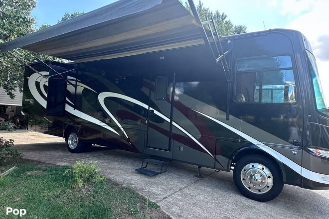 2017 Mirada 37LS