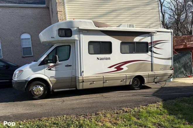 2012 Navion 24M