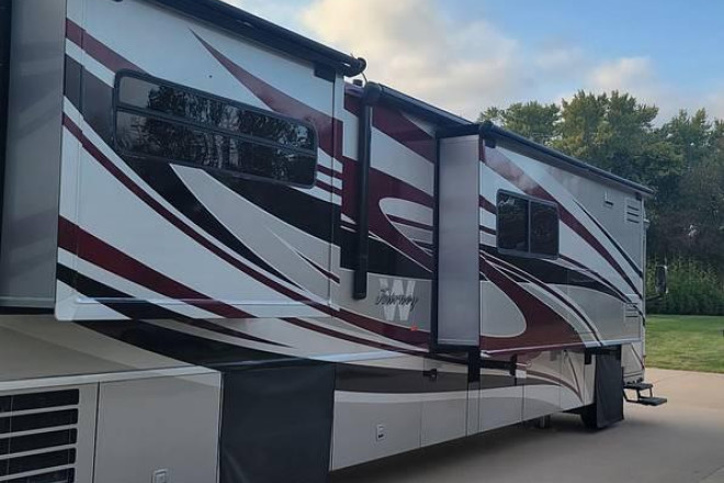 2010 Journey 40L