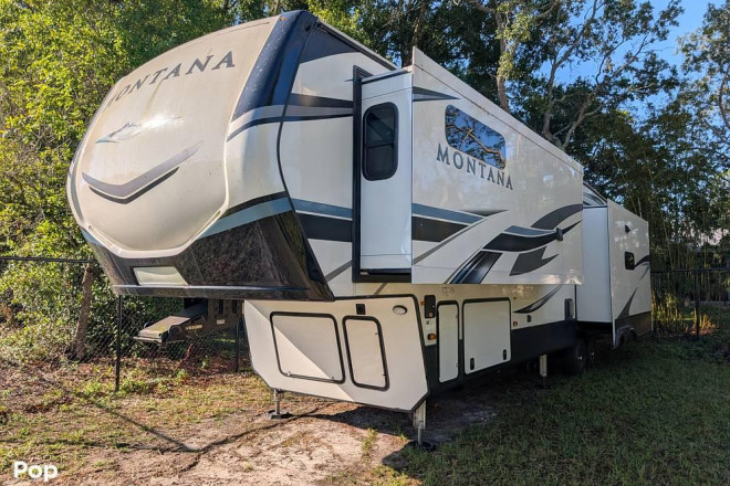 2021 Montana 3813 MS