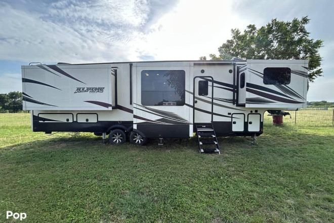 2017 Alpine 3660FL