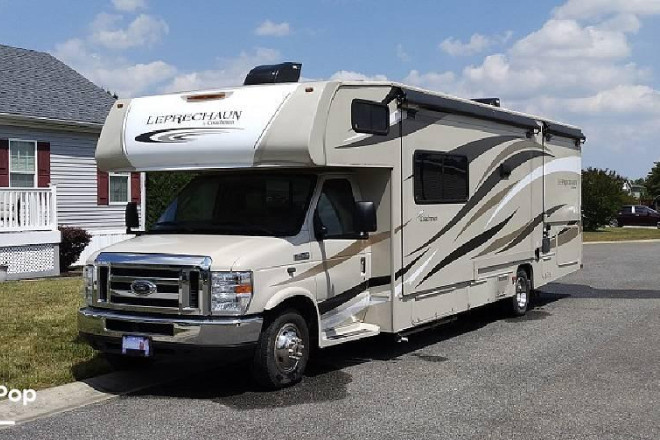 2018 Leprechaun 311 FS