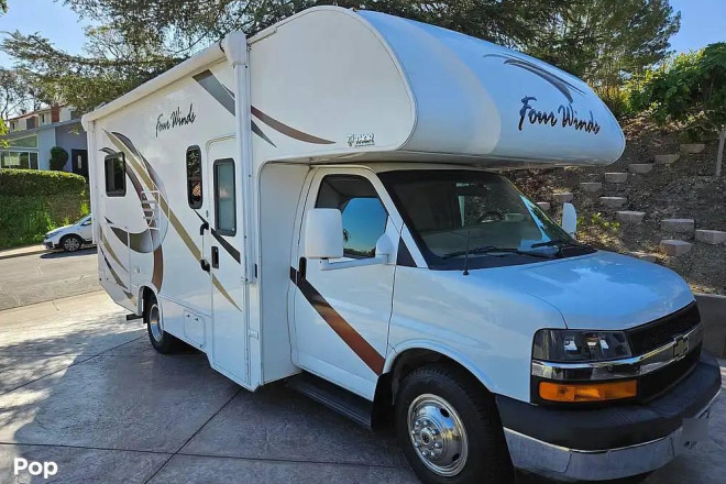 2018 Four Winds 22E