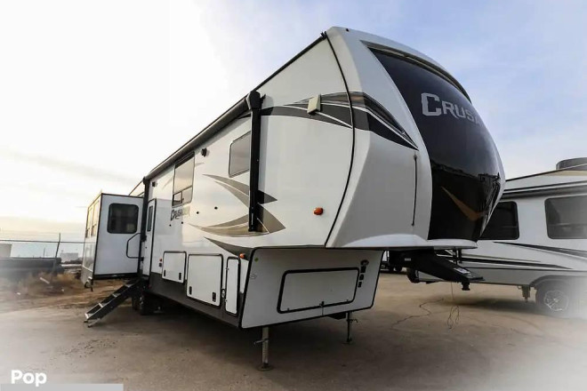 2020 Crusader 381MBH