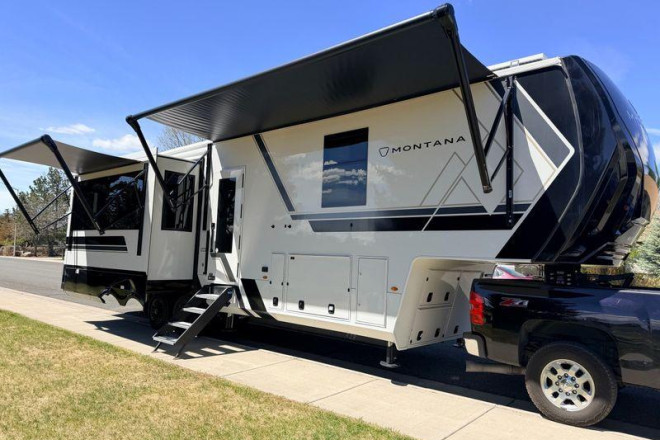 2026 Montana 3100RL