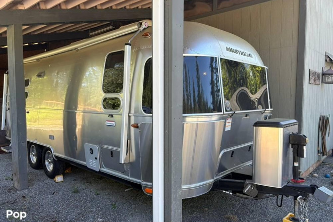 2021 International 25fb Twin Rear Hatch
