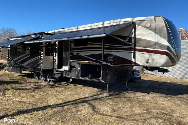 2017 Mobile Suites 44 Houston