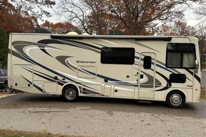 2018 Windsport 29M