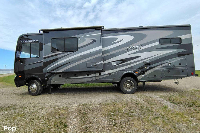 2015 Storm 32H