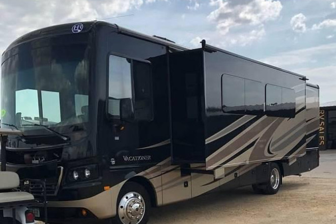 2016 Vacationer 35DK