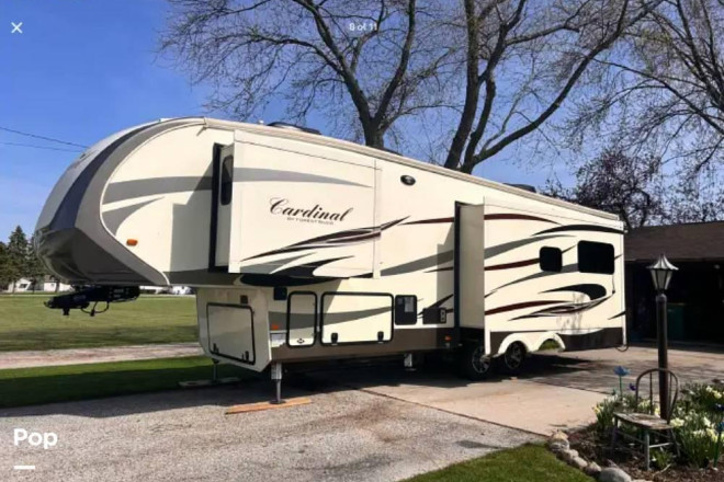 2018 Cardinal Luxury 3350RL
