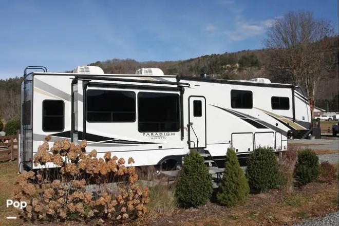 2021 Paradigm 390MP