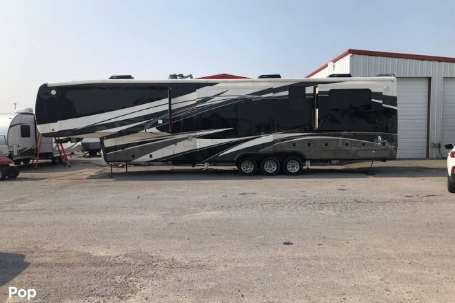2020 Mobile Suites 44 Columbus
