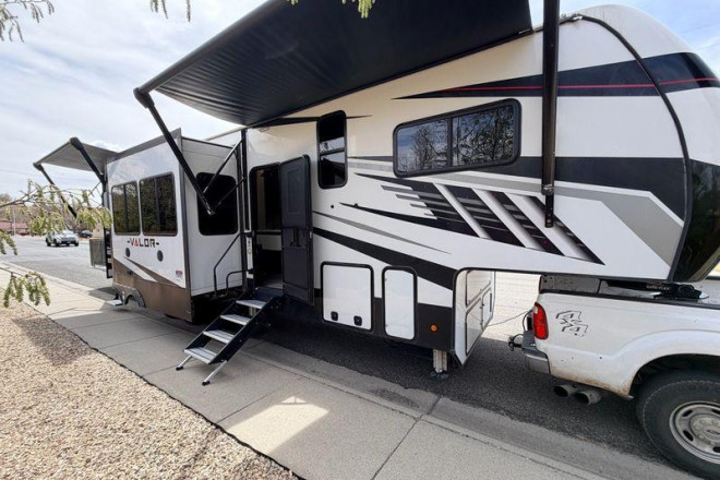 2022 Valor 36V11