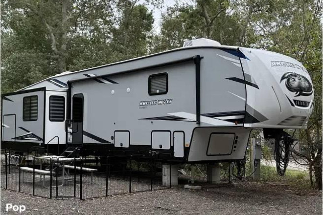 2022 Arctic Wolf CHEROKEE 3660 SUITE