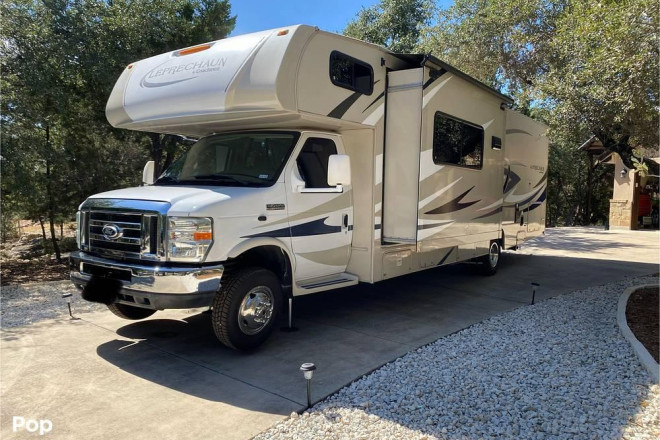 2016 Leprechaun 320BH