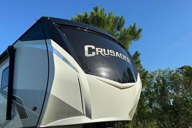 2022 Crusader 382MBH