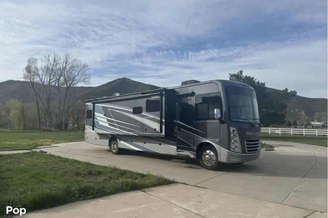 2023 Challenger 37FH