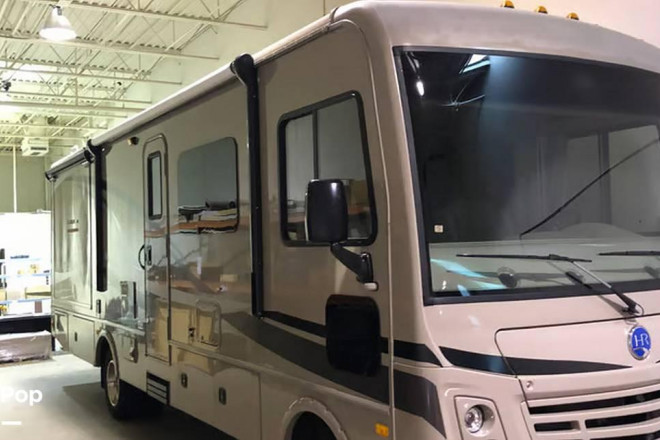 2016 Admiral XE Series M-31W