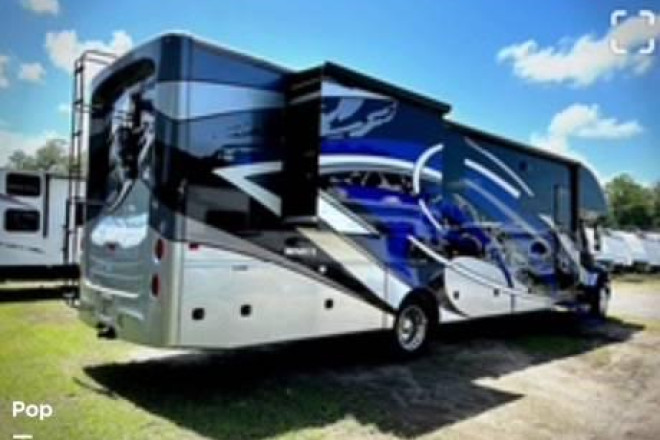 2022 Seneca 37K