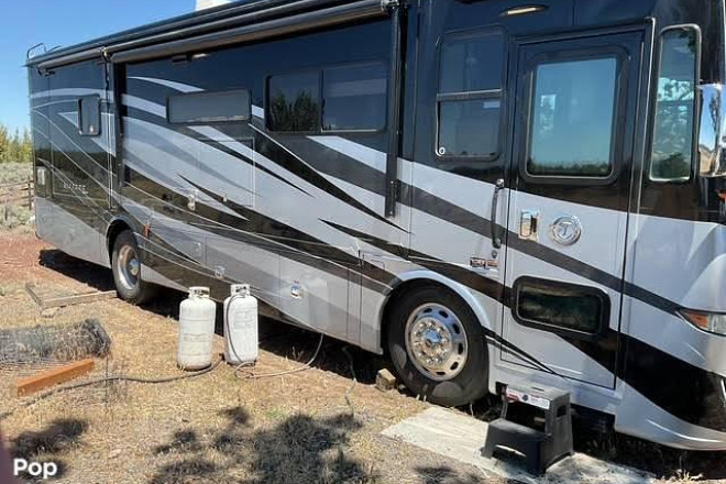 2019 Allegro Red 33AA