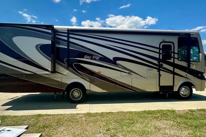 2014 Bay Star 3124