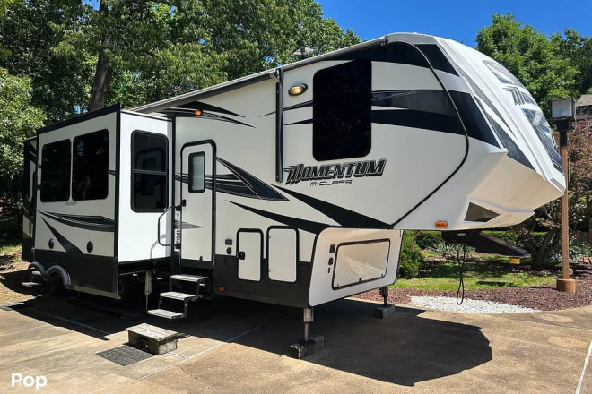 2017 Momentum 328M