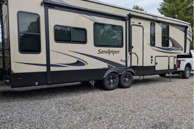 2021 Sandpiper 321RL