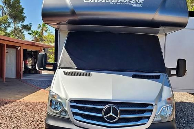 2017 Sunseeker 2400w